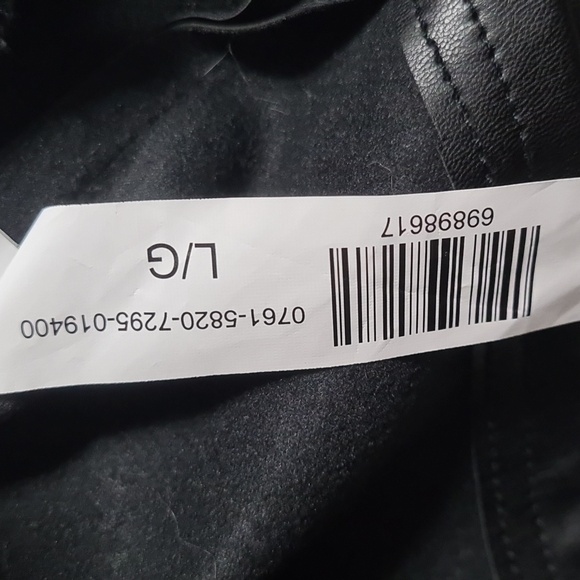 🔴⚫️Wet seal Faux Leather Cropped Jacket - Picture 8 of 8